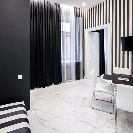 Bv Art Deco * リヴィウ