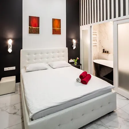 Bv Art Deco Appartamento Leopoli